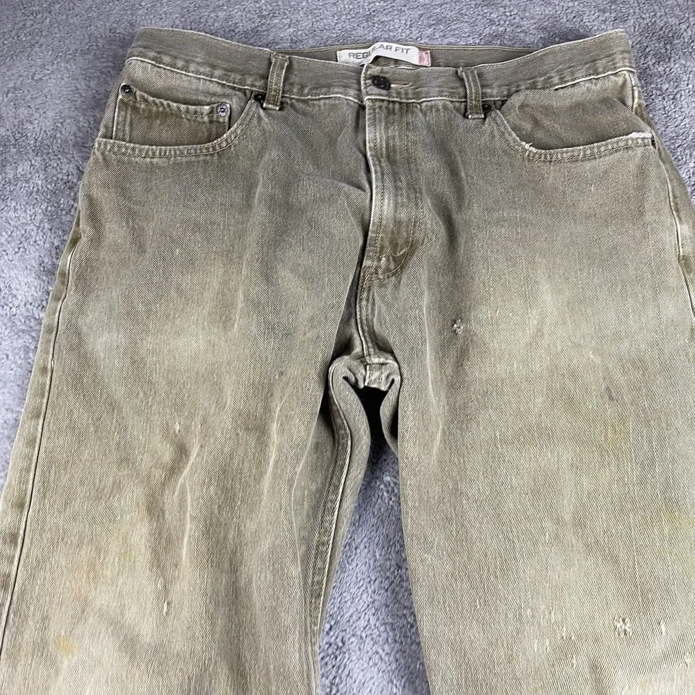 Levis stains holes